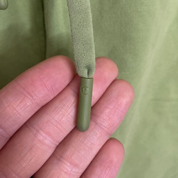 Lululemon Inner Glow High-Rise Short 3"
Bronze Green size 10 - Picture 2 of 10